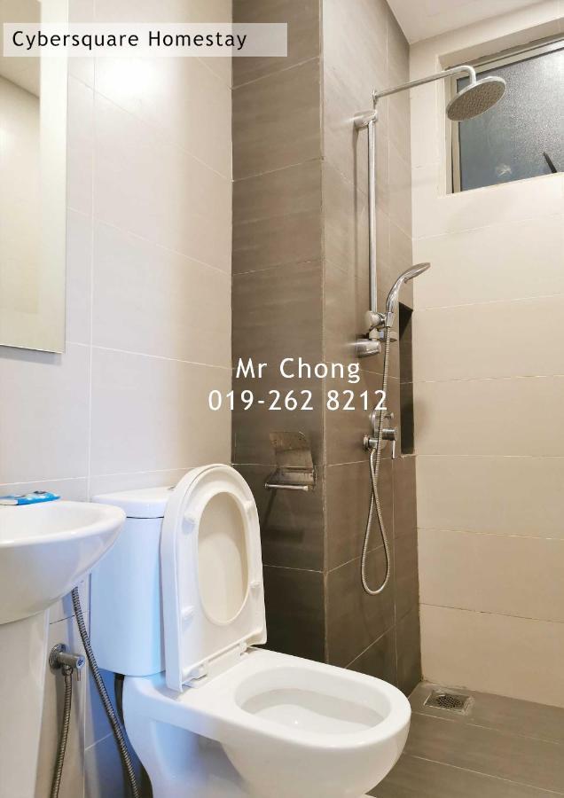סיברג'איה Cybersqaure Studio Suites With Netfilx @10 Min Walking Distance To Mcd מראה חיצוני תמונה