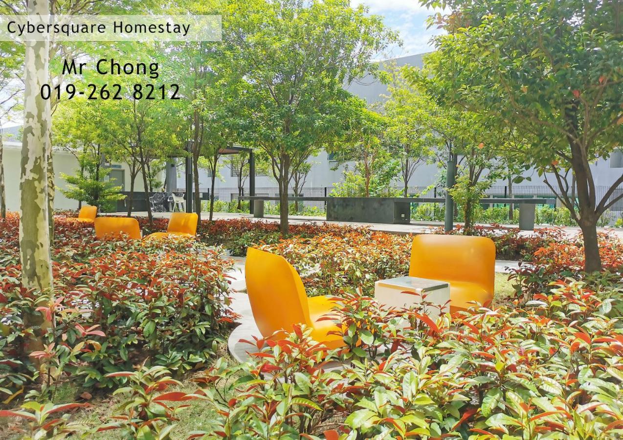 סיברג'איה Cybersqaure Studio Suites With Netfilx @10 Min Walking Distance To Mcd מראה חיצוני תמונה