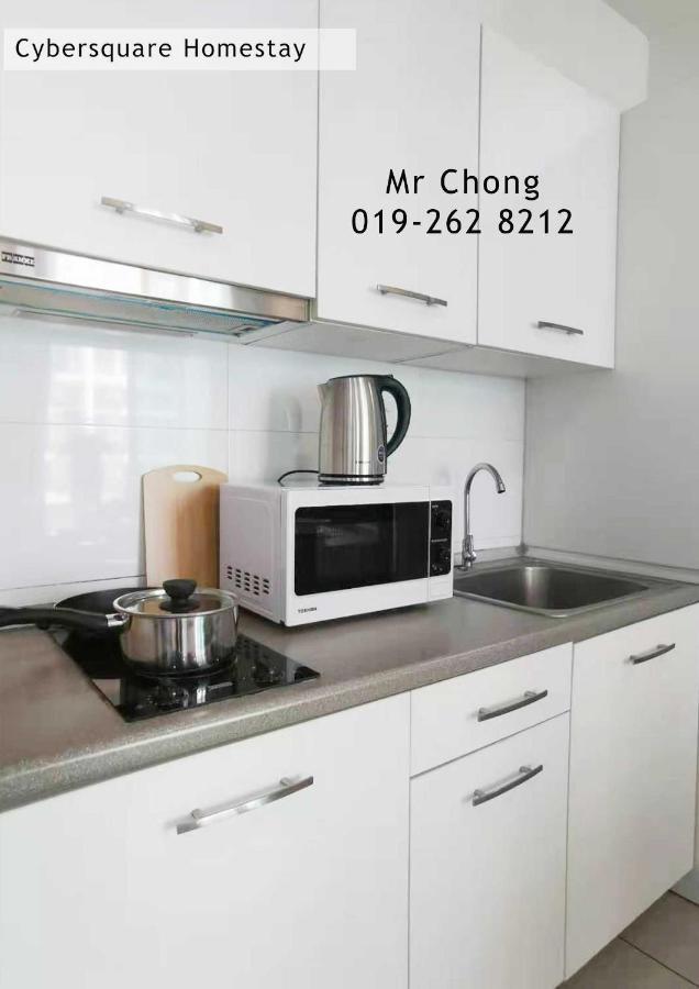 סיברג'איה Cybersqaure Studio Suites With Netfilx @10 Min Walking Distance To Mcd מראה חיצוני תמונה