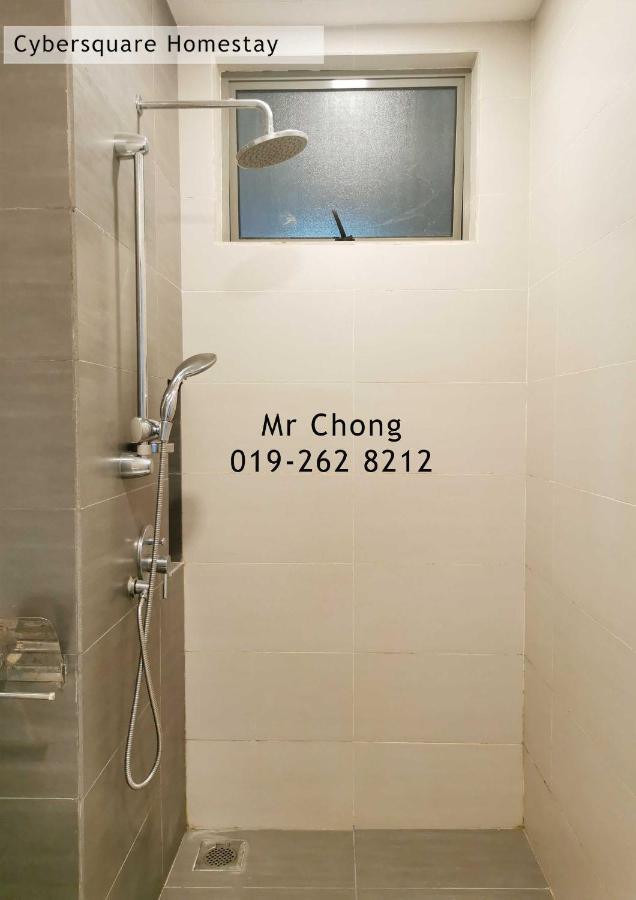 סיברג'איה Cybersqaure Studio Suites With Netfilx @10 Min Walking Distance To Mcd מראה חיצוני תמונה